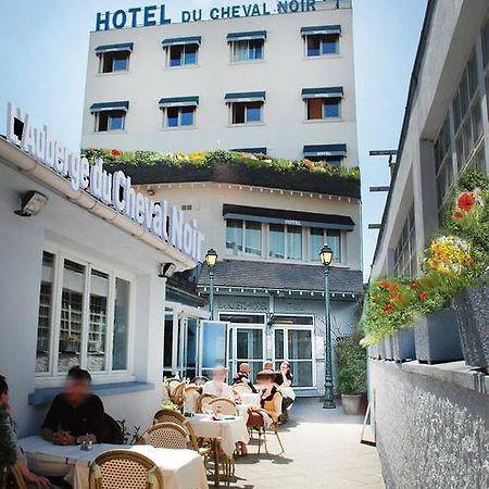 Le Cheval Noir Hotel Paris Pantin Esterno foto
