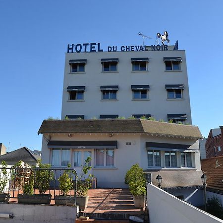 Le Cheval Noir Hotel Paris Pantin Esterno foto